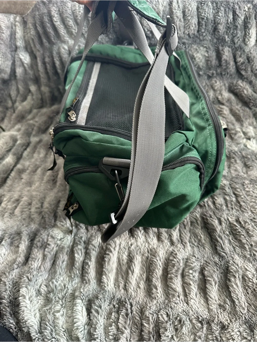 Cabelas sturdy duffel